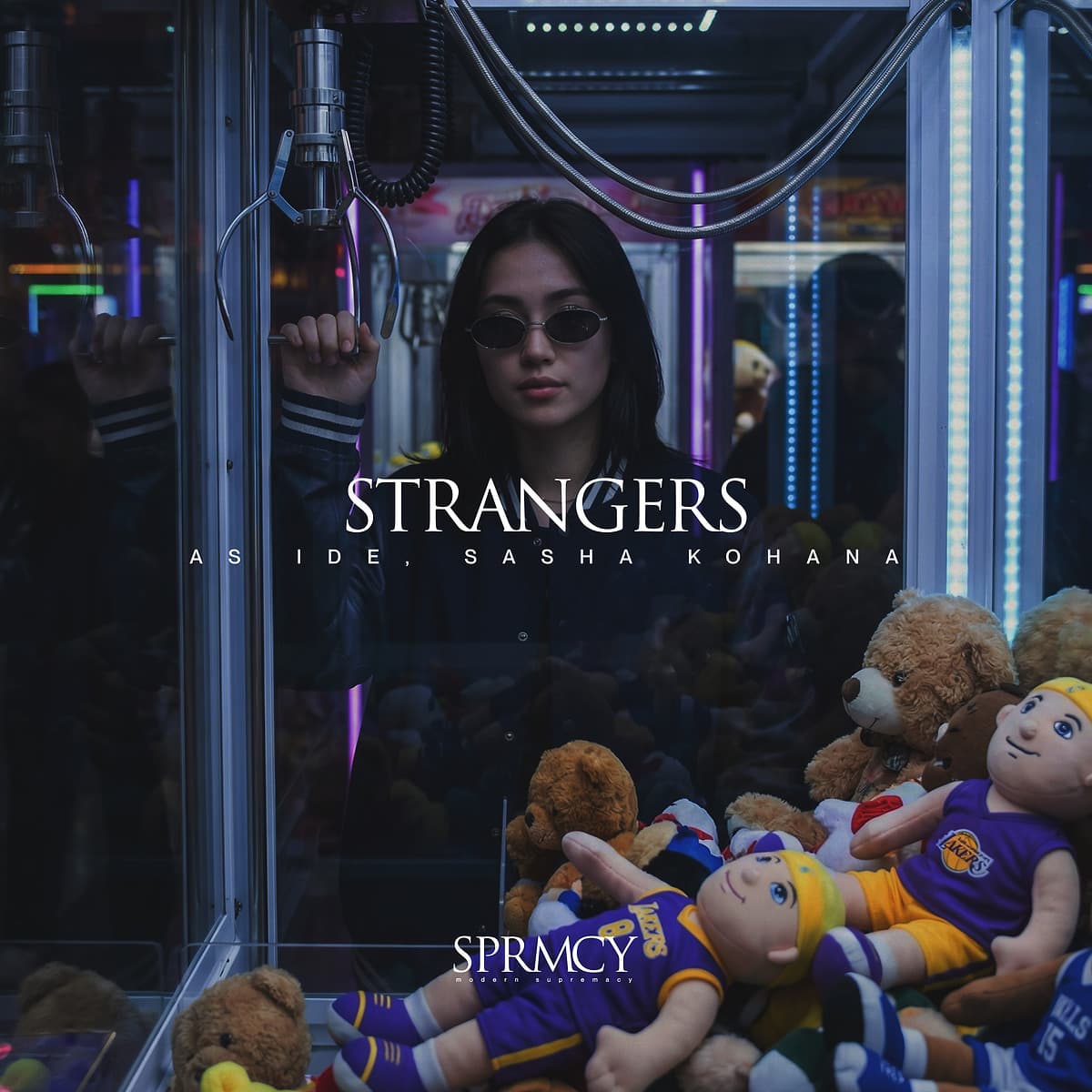 As Ide, Sasha Kohana - Strangers